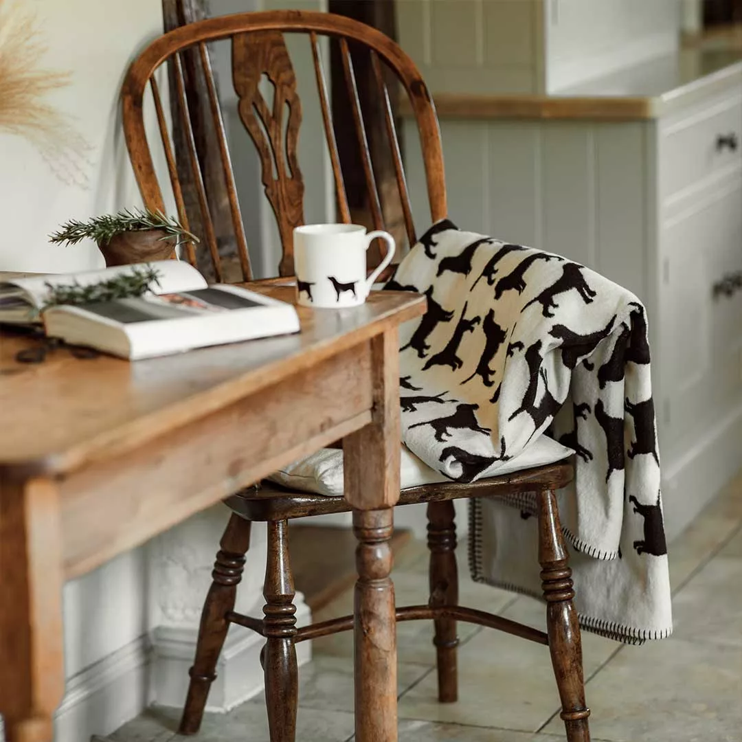 The Labrador Co.-Black & Cream Reversible Labrador Throw The Labrador Co.-Black & Cream Reversible Labrador Throw