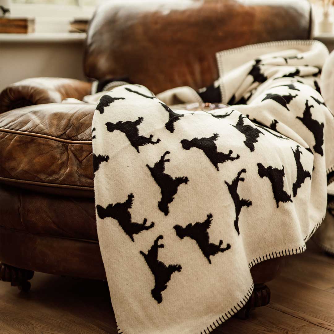 The Labrador Co.-Black & Cream Reversible Spaniel Throw 3 The Labrador Co.-Black & Cream Reversible Spaniel Throw 3